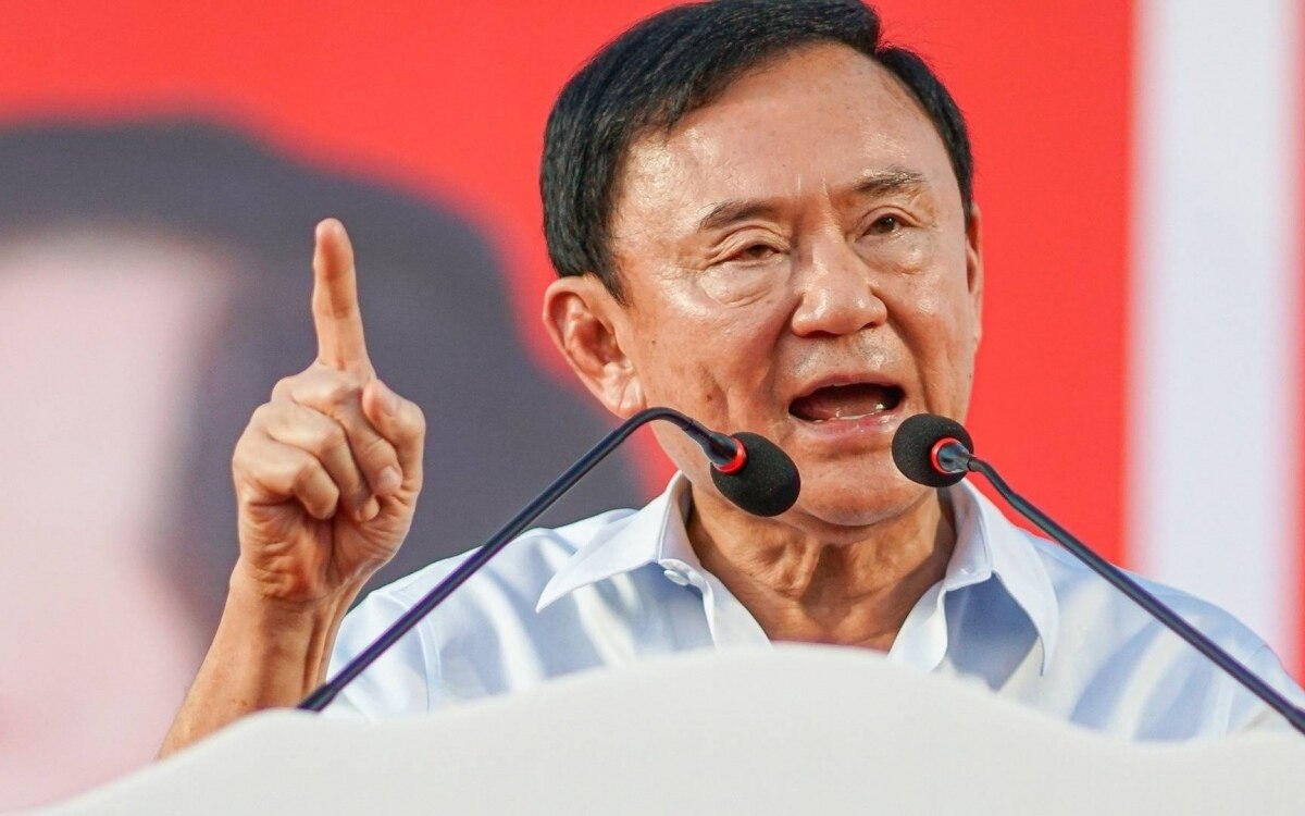 Ego krieg im parlament thaksin debatte laesst demokratie erodieren