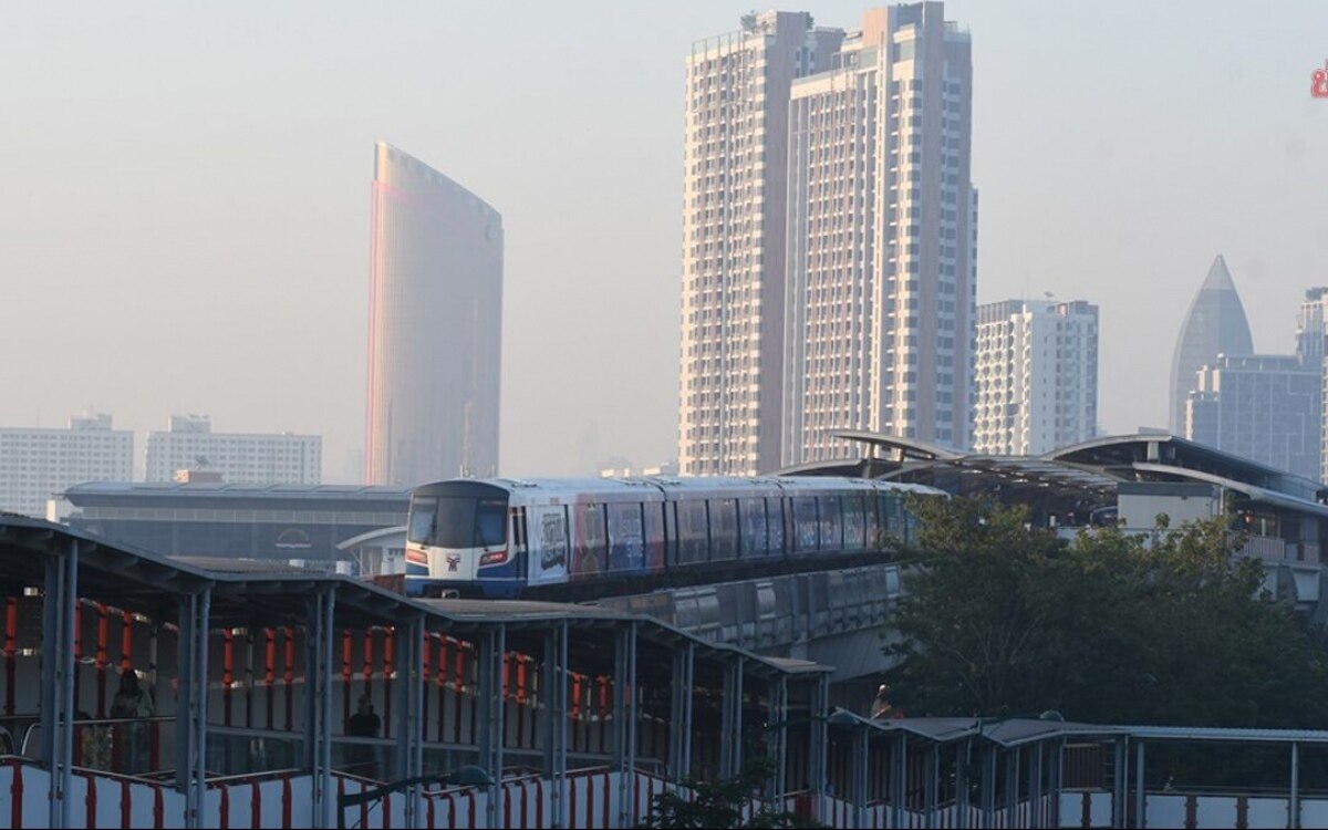 Eilmeldung die einwohner von bangkok sind in jedem bereich mit pm 2 5 staub ueberfordert