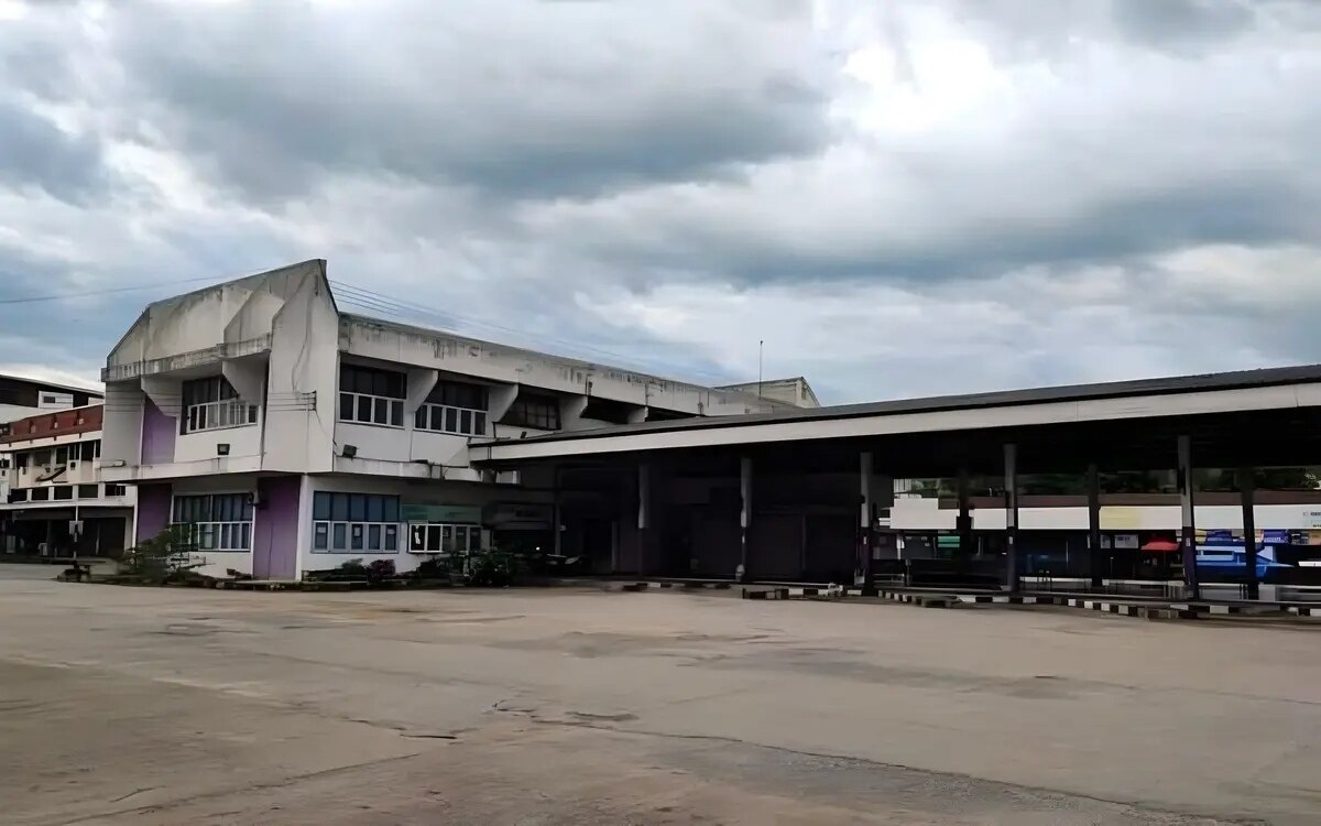 Ende einer Ära für den privaten Busbahnhof in Lamphun