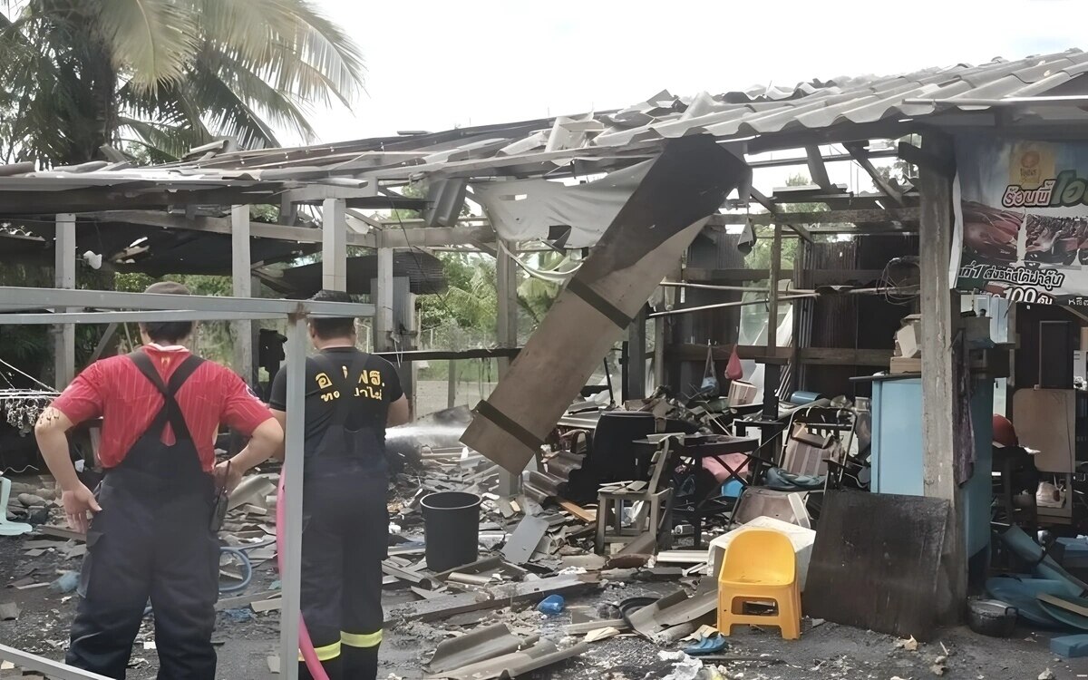 Explosive entdeckung illegales feuerwerkslager in chiang mai birgt gefahren