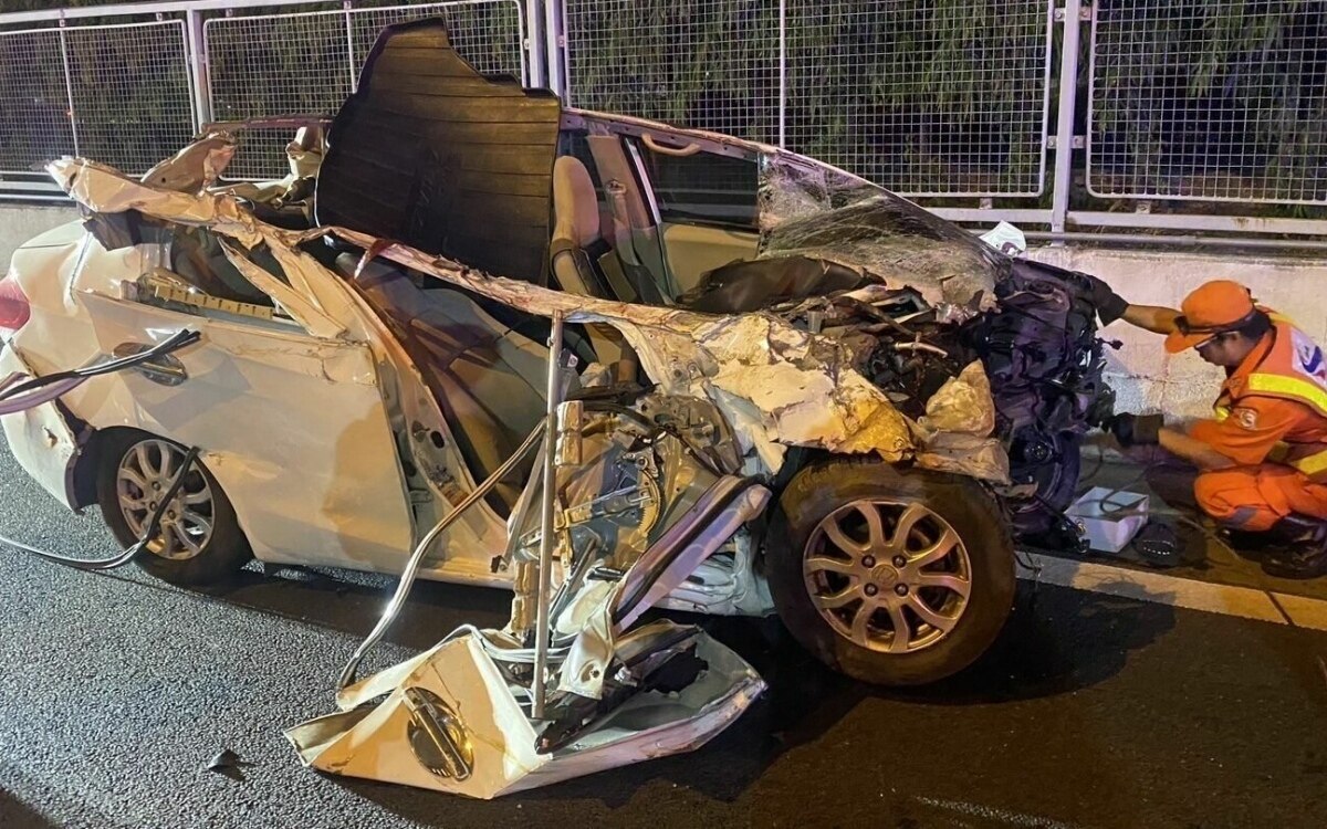 Fataler verkehrsunfall auf der mahanakhon expressway in bangkok fordert das leben eines fahrers