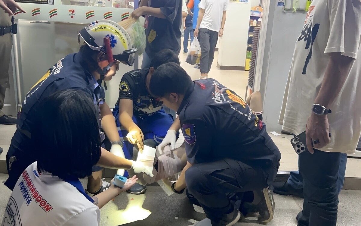 Gewalt in pattaya auslaendischer tourist erleidet schweren beinbruch nach supermarkt streit