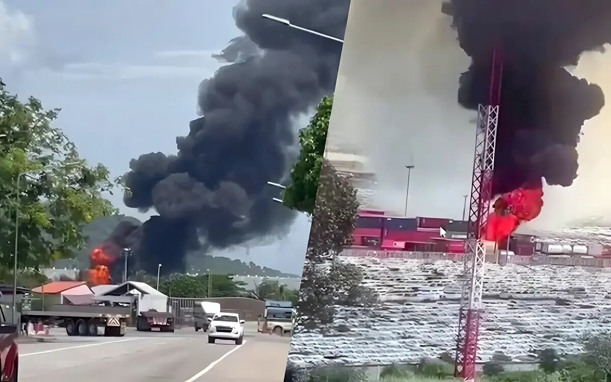 Gouverneur von chonburi inspiziert explosions und brandstelle im hafen von laem chabang