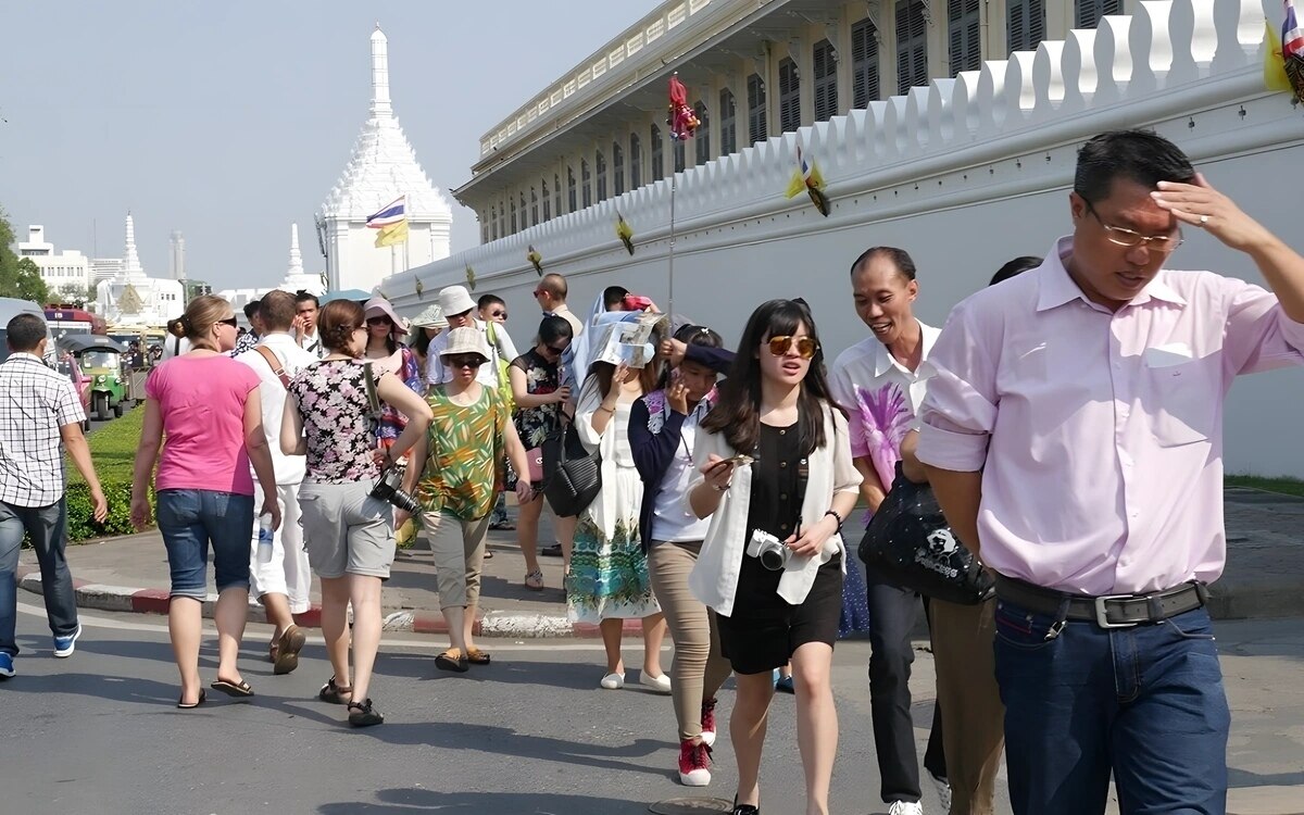 Illegale reiseleiter aus dem ausland eine bedrohung fuer thailands tourismusindustrie so nutzen sie