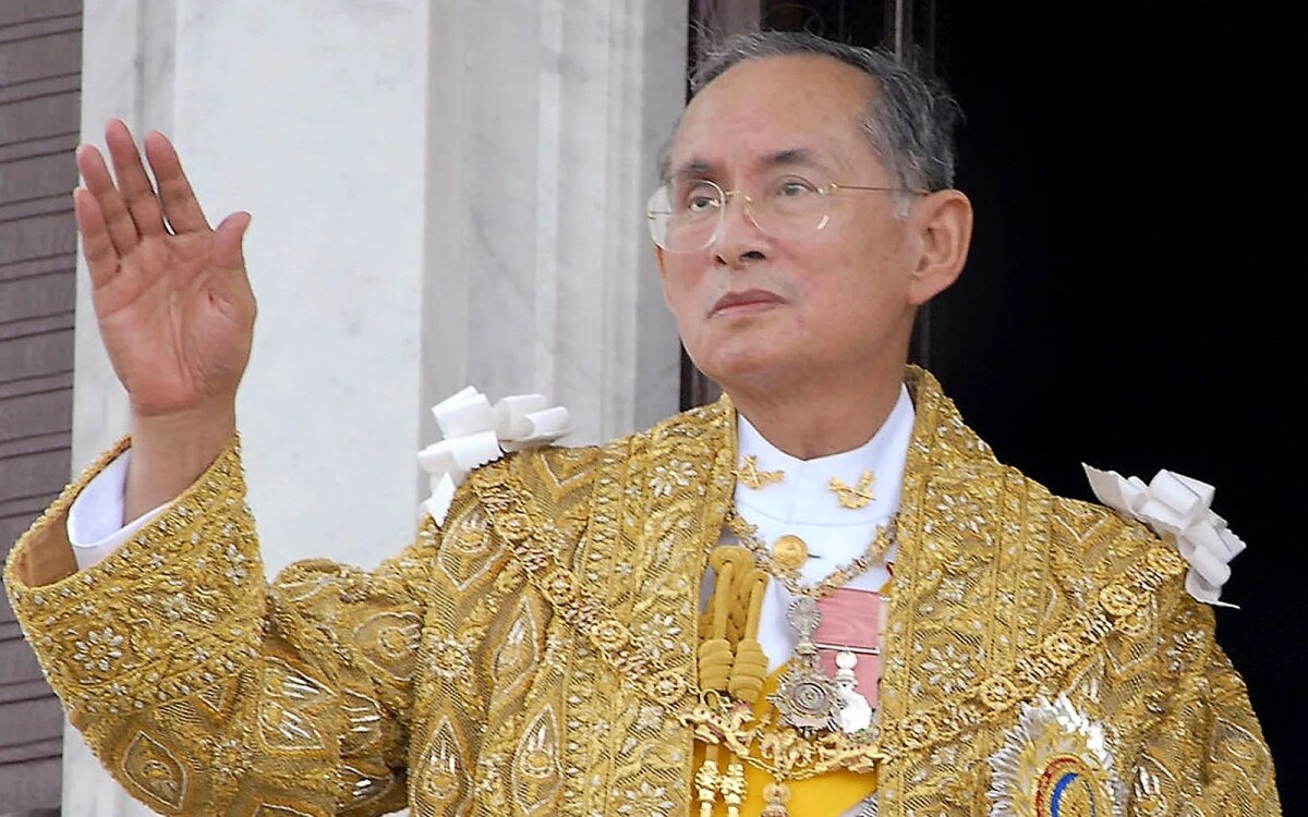 In erinnerung an seine koenigliche majestaet koenig bhumibol adulyadej der grosse