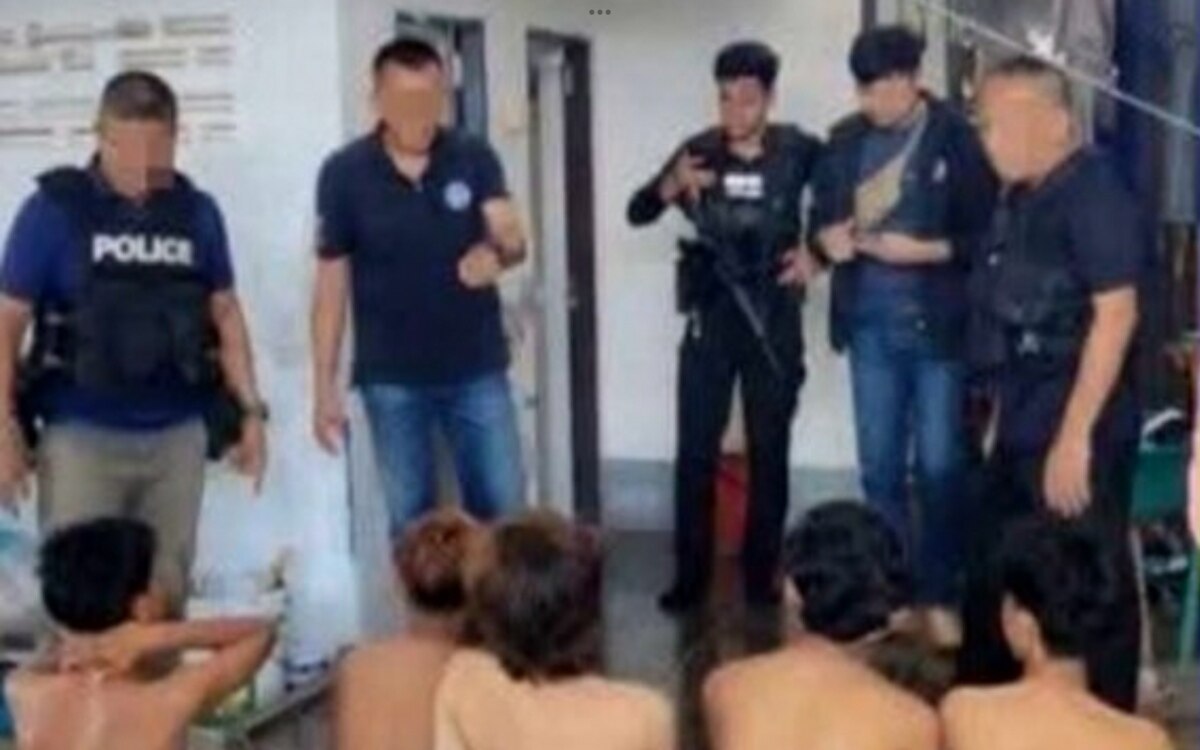 Jugendliche nach bewaffnetem ueberfall in pattani festgenommen