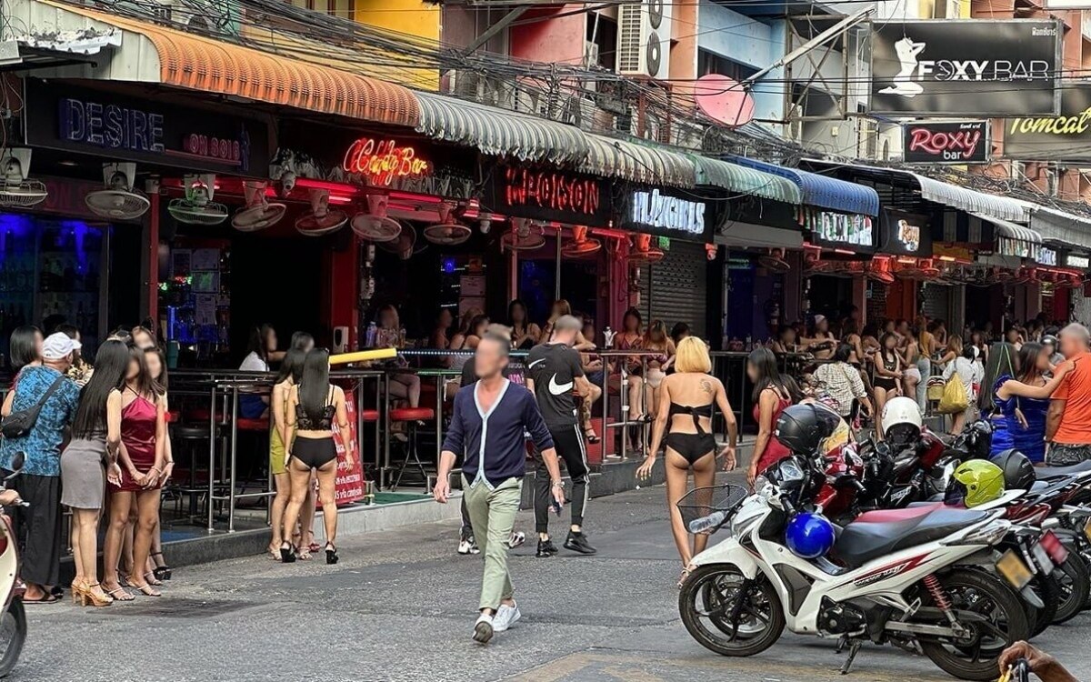 Krasser uebergriff auf transgender frau am pattaya beach ein weckruf