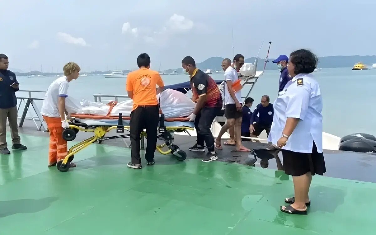 Leiche eines auslaendischen mannes vor koh lon im wasser treibend entdeckt fotos