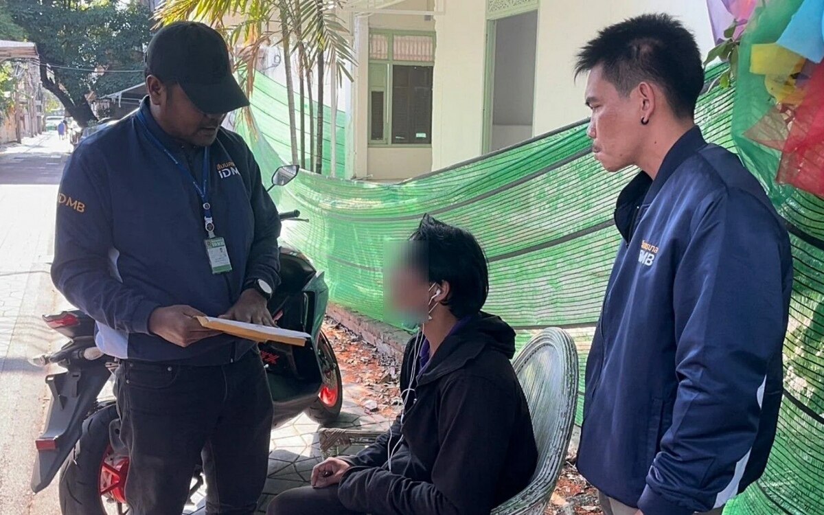 Mann aus suphan buri wegen vergewaltigung diebstahls und betrugs an aelteren menschen verhaftet