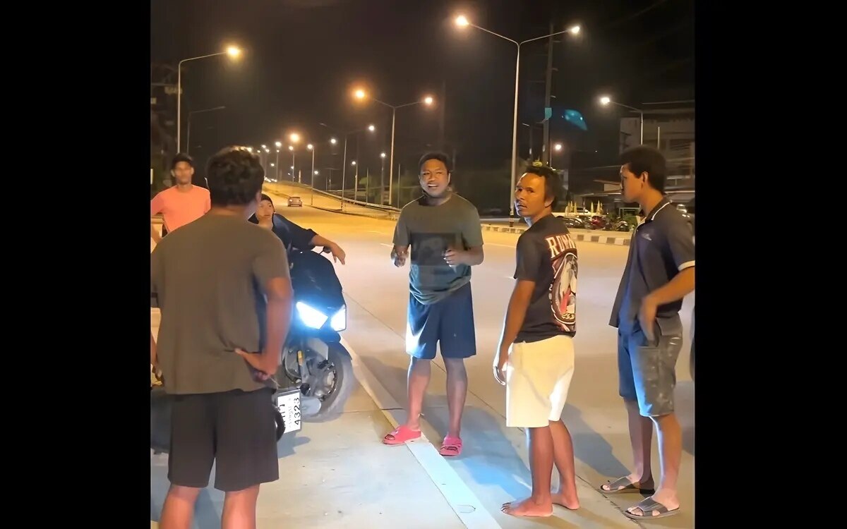 Mann entkommt lynchjustiz in phuket nach mutmasslichem voyeurismus vorfall video