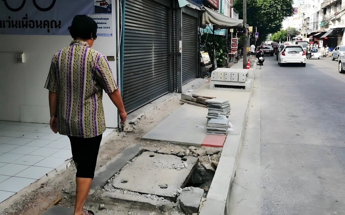 Massive Straßenrenovierung in Bangkok: Gouverneur Chadchart Sittipunt setzt auf Sicherheit und Verkehrsfluss