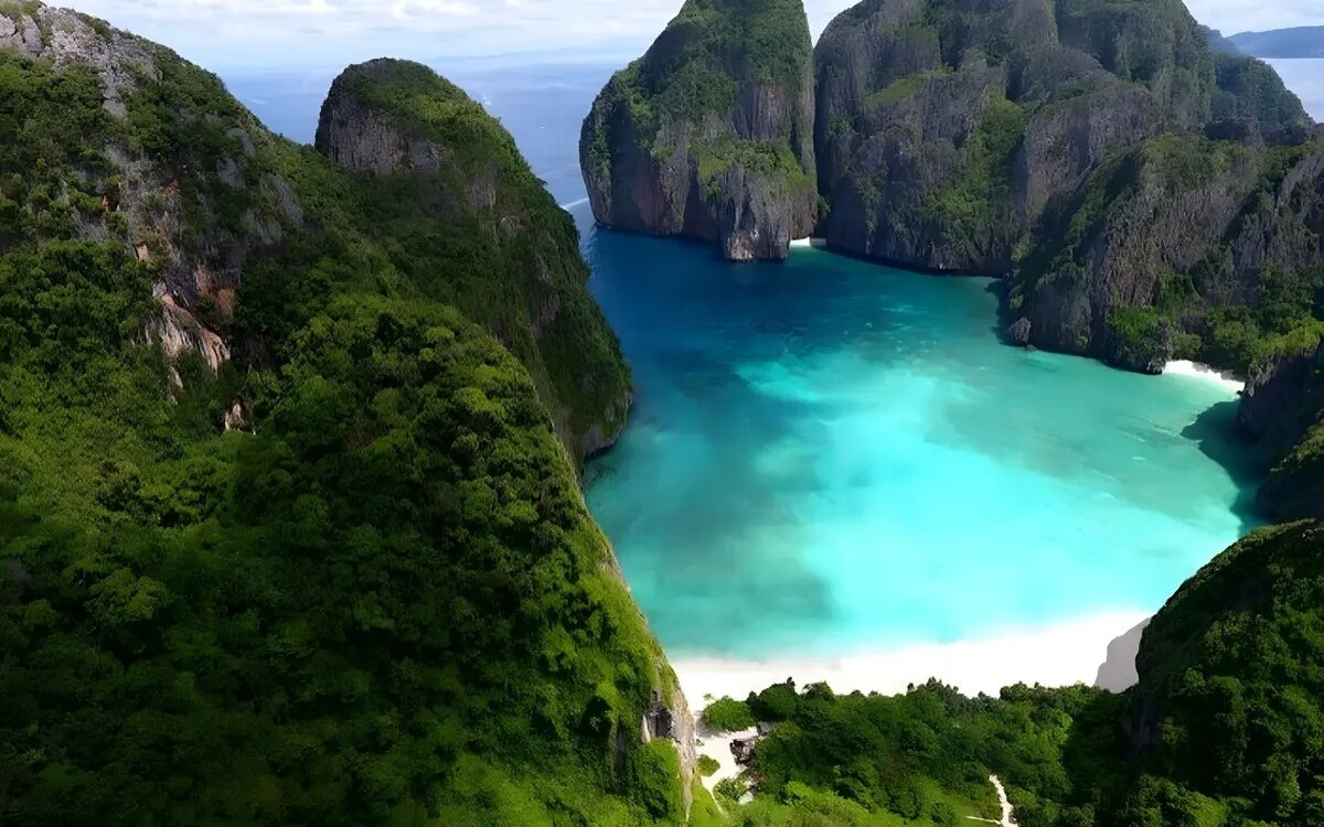 Maya bay wird fuer die natuerliche sanierung geschlossen