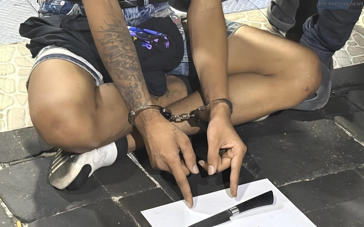 Mutmaßliches Gangmitglied in Pattaya nach Messerangriff auf Jugendlichen und Polizeibeamten in Gewahrsam genommen