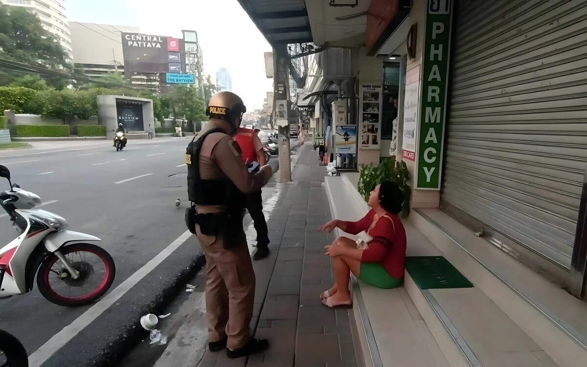 Passanten erwischen transfrau auf frischer tat in pattaya 36 jaehriger deutscher bleibt unversehrt