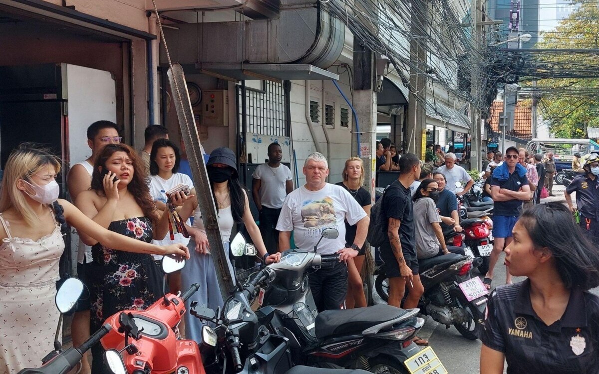 Pattaya: Feuerausbruch in Luxuswohnanlage - Über 100 Touristen fliehen vor den Flammen (Fotos)