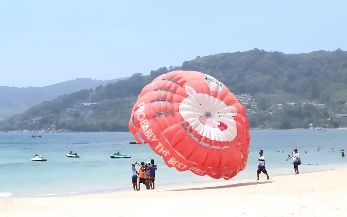 Phuket island safety sandbox touristenmedizin und rettungsschwimmer