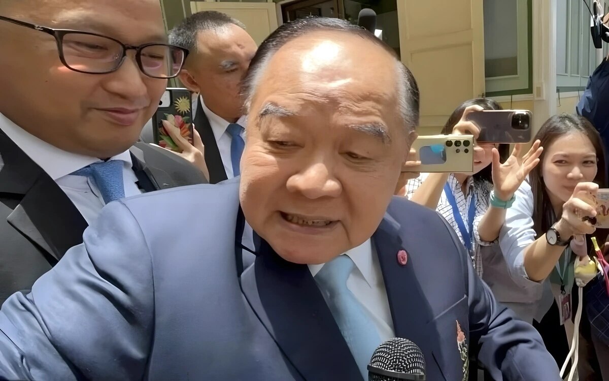 Pointe von prawit ppp chef muss nach angriff auf journalisten ins gefaengnis video