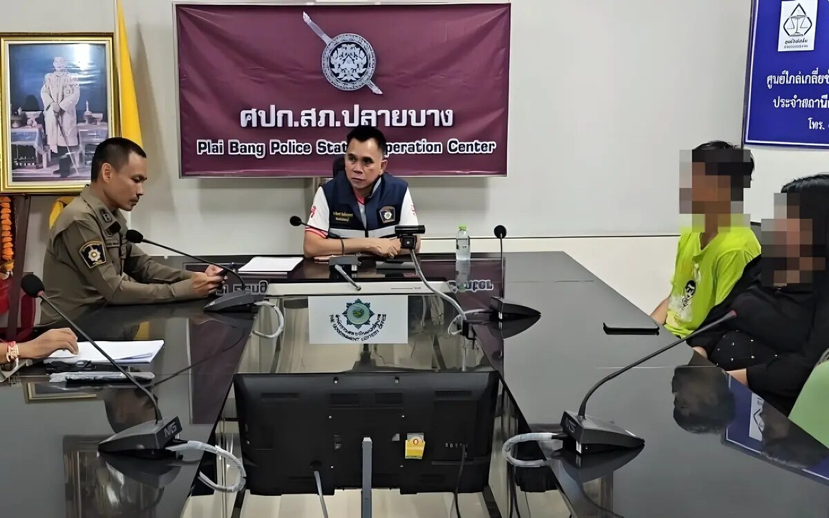 Polizei verfolgt drogendealer flucht endet in zerstoerung einer hausmauer in bang kruai