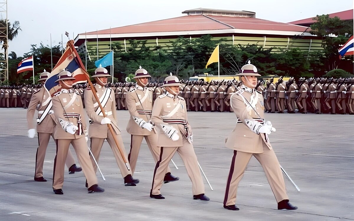 Polizeiausbilder in nakhon pathom wegen sexueller noetigung angeklagt