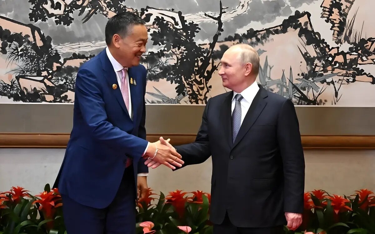 Premierminister srettha trifft putin in peking