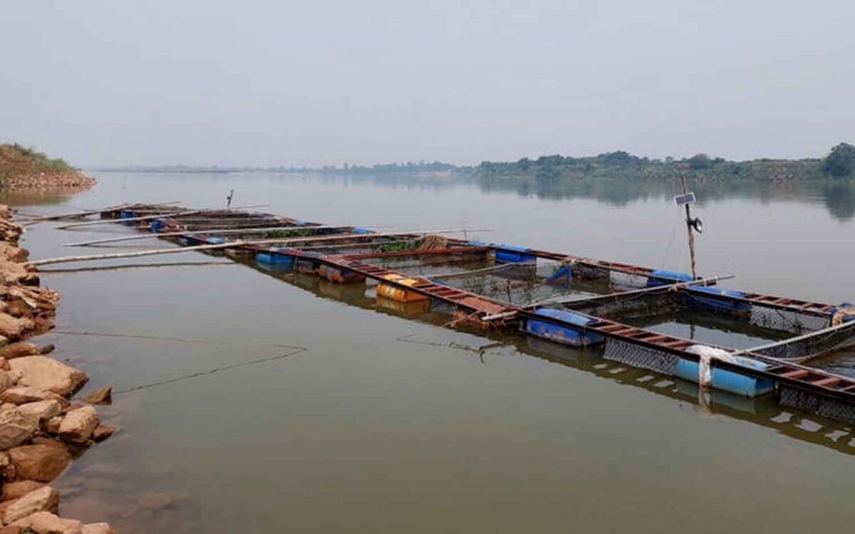 Saeureaustritt in laos hat noch nicht die thailaendischen staedte am mekong erreicht