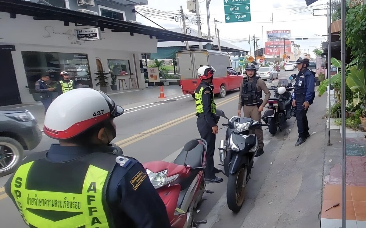 Schockierender Messerangriff in Pattaya: Teenager attackiert ausländischen Staatsbürger nach hitzigem Verkehrsstreit