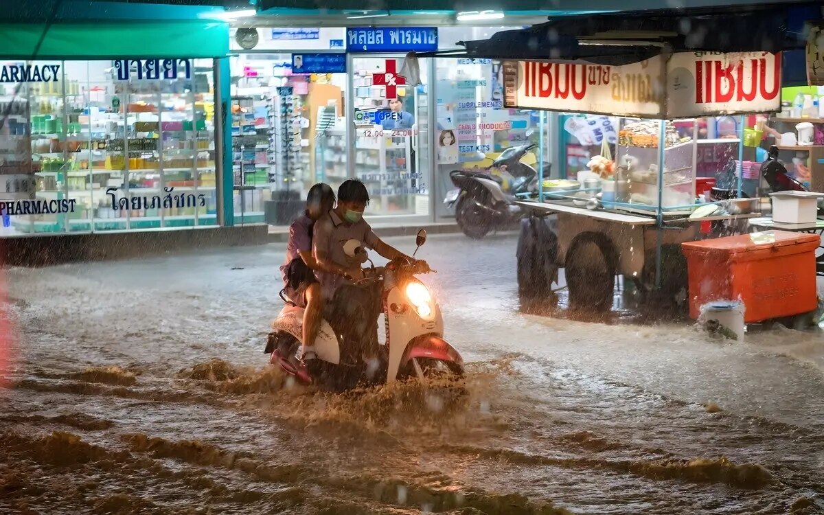 Starkregenwarnung für 36 thailändische Provinzen, Sturzfluten und Waldabfluss vorhergesagt