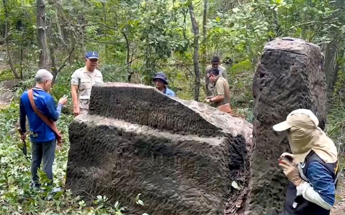 Steinmetzarbeiten aus lop buri erregen aufmerksamkeit