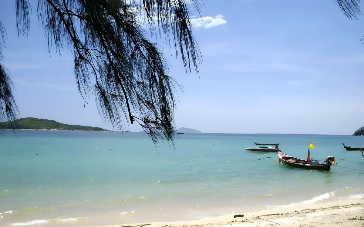 Strandgrundstueck in phuket fuer jedermann zugaenglich