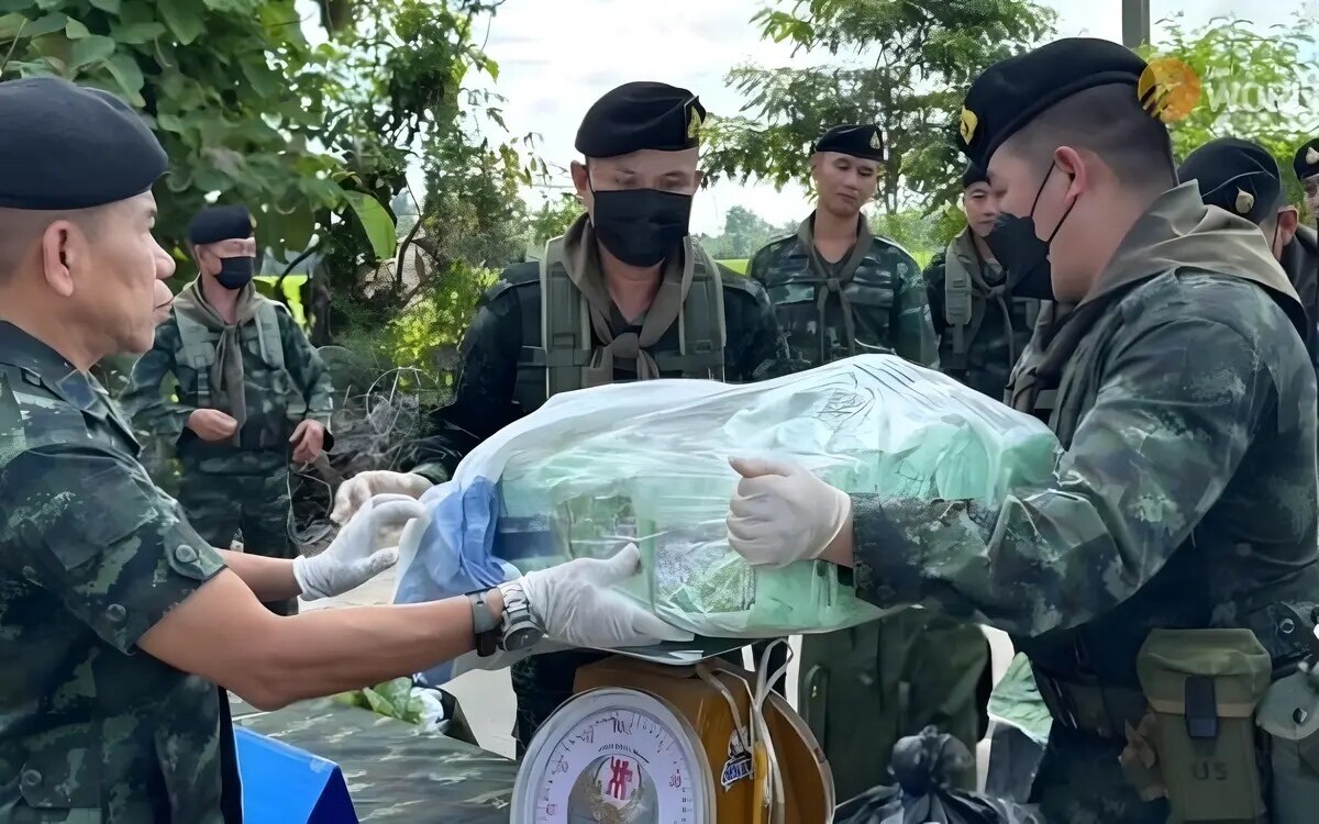 Thailaendische truppen beschlagnahmen 225 kg crystal meth nahe der thailaendisch myanmarischen