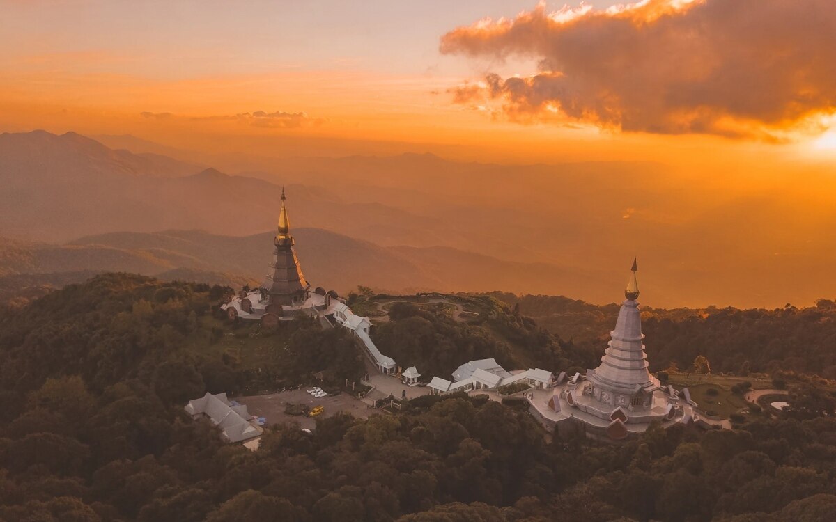 Thailand ein land zwischen tradition und modernitaet was erwartet reisende ihr kompakter ratgeber