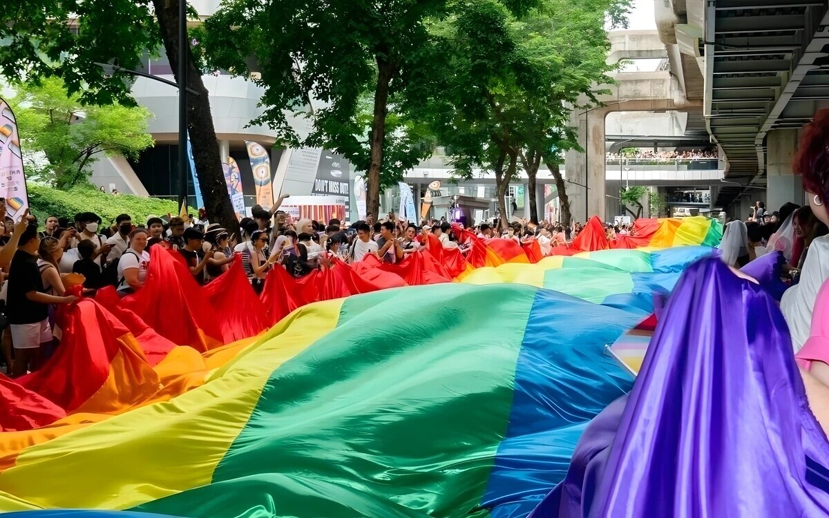 Thailand nimmt historischen schritt ehe fuer alle wird gesetzlich verankert lgbtqa plus paare