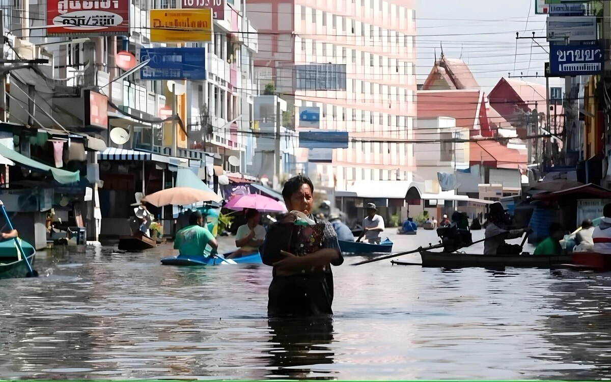 Thailands wirtschaftlicher sturm tropenstuerme verursachen millionenschaeden und setzen die zukunft