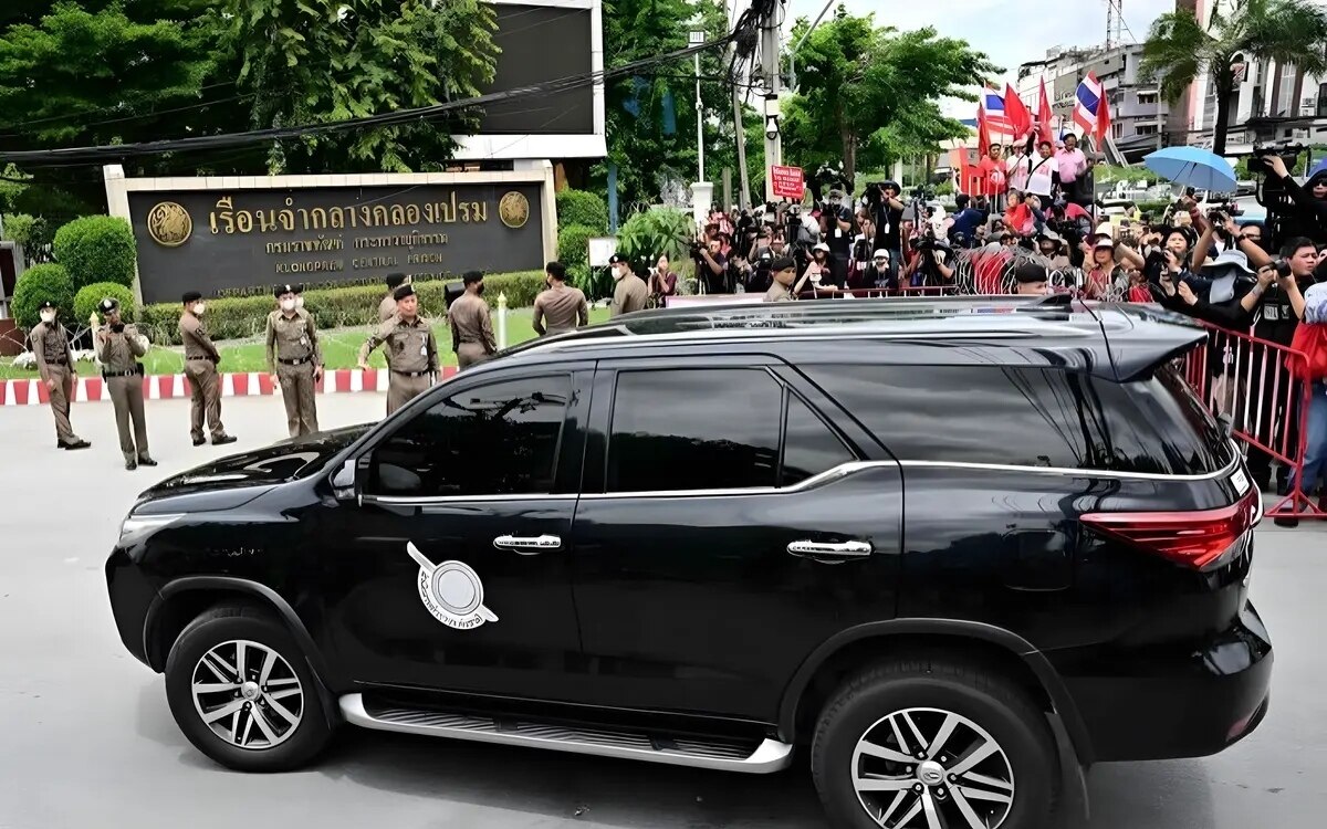 Thaksin hat eigenes zimmer auf der krankenstation des gefaengnisses