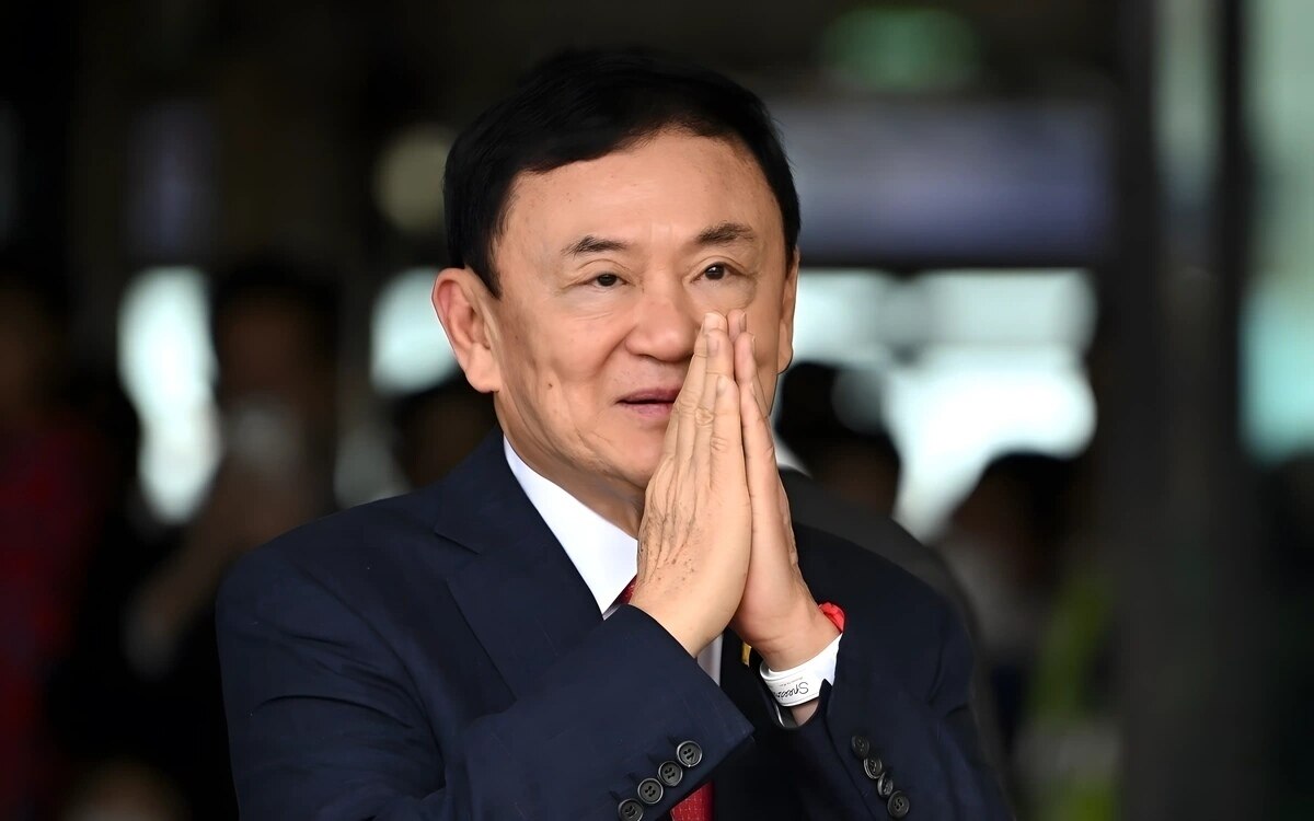 Thaksin shinawatra gerichtsurteil ueber monarchie vorwuerfe rueckt naeher neue entwicklungen in