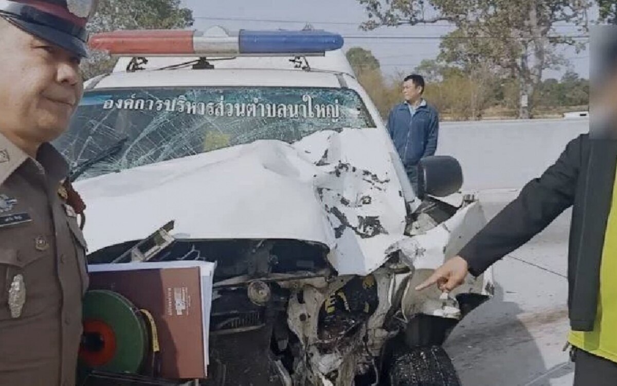 Toedlicher unfall in roi et krankenwagen kollidiert mit motorrad und fordert zwei junge leben