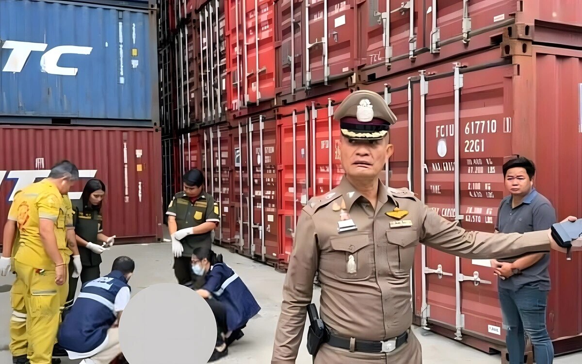 Toedlicher zwischenfall bauarbeiter stirbt nach unfall mit containerlift in samut prakan