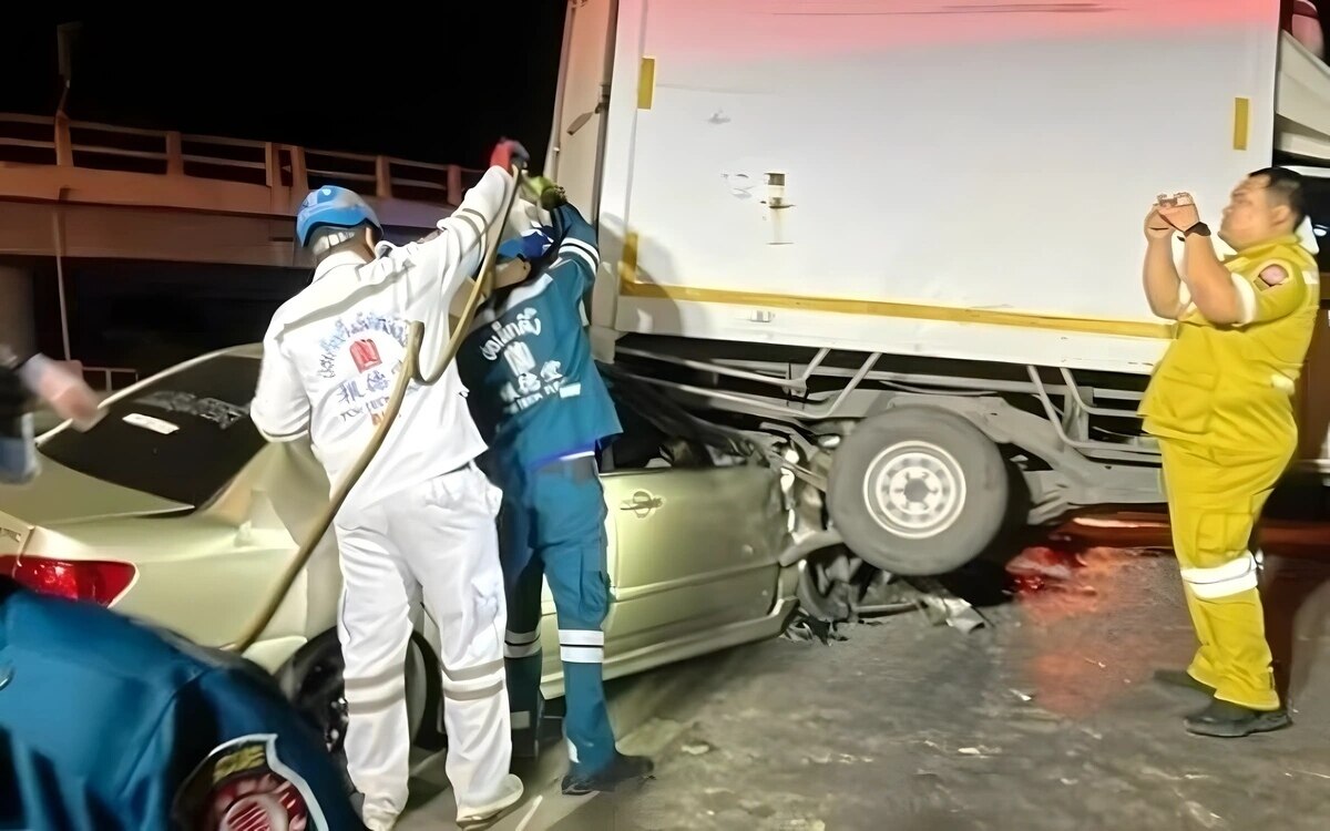 Tragischer verkehrsunfall an der kreuzung khlong ha ingenieurstudent verliert leben