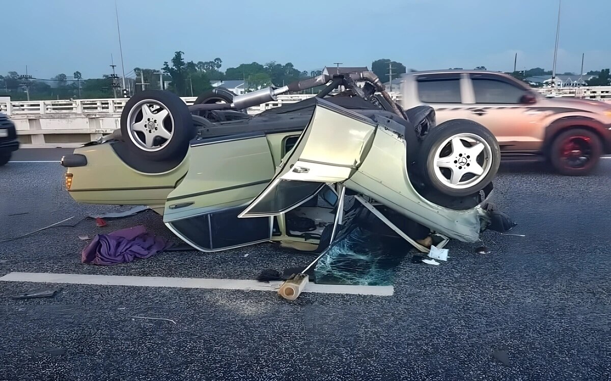 Tragischer Verkehrsunfall in Chonburi: Ein Toter und zwei Schwerverletzte nach Benz-Kollision - Ausländer Tot