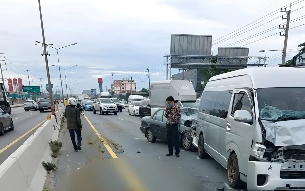 Tragoedie auf der bhumibol chonlasit road zwei tote bei kutschenunfall gefolgt von zwei weiteren