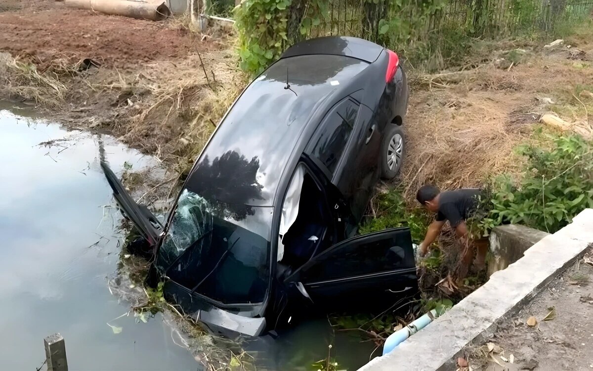 Trauriger verkehrsunfall in samut songkhram eltern sterben zwei kinder werden zu waisen