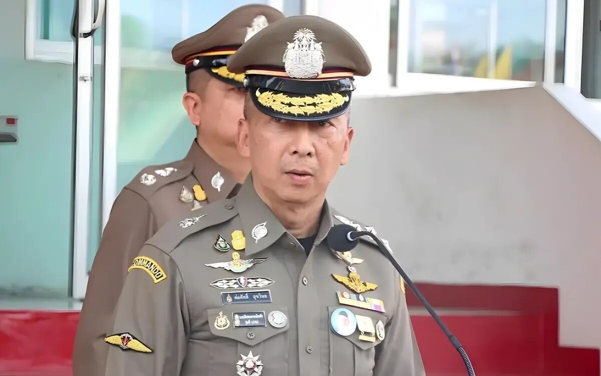 Ueberarbeitete regeln fuer die haarlaenge der polizei in thailand einblicke des chefs