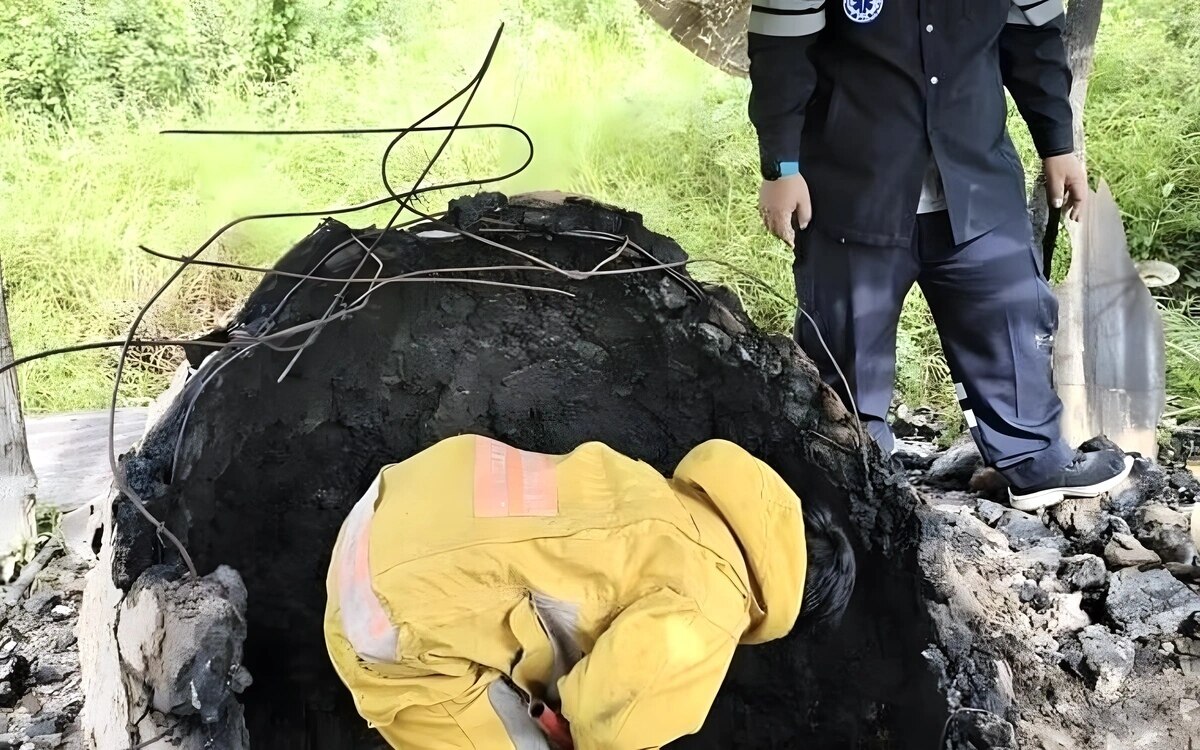 Unfassbarer unfall 51 jaehriger versinkt in feuer und kohle wie konnte das passieren