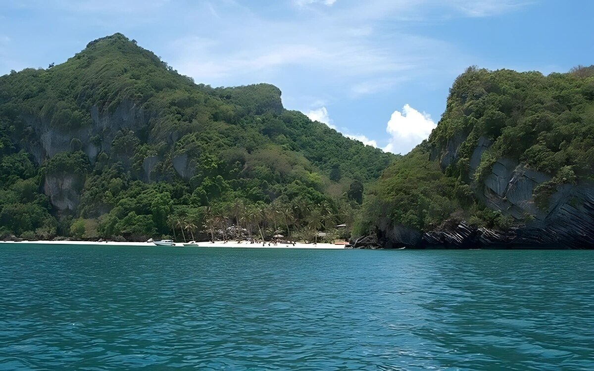 Verlockende Urlaubsangebote: Wie Ausländische Bürger in Thailands Drogenhandel geraten