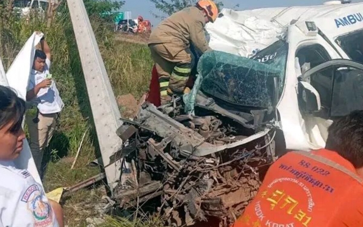 Verstörender Unfall auf Highway bei Korat: Rettungskräfte trauern um Kollegen