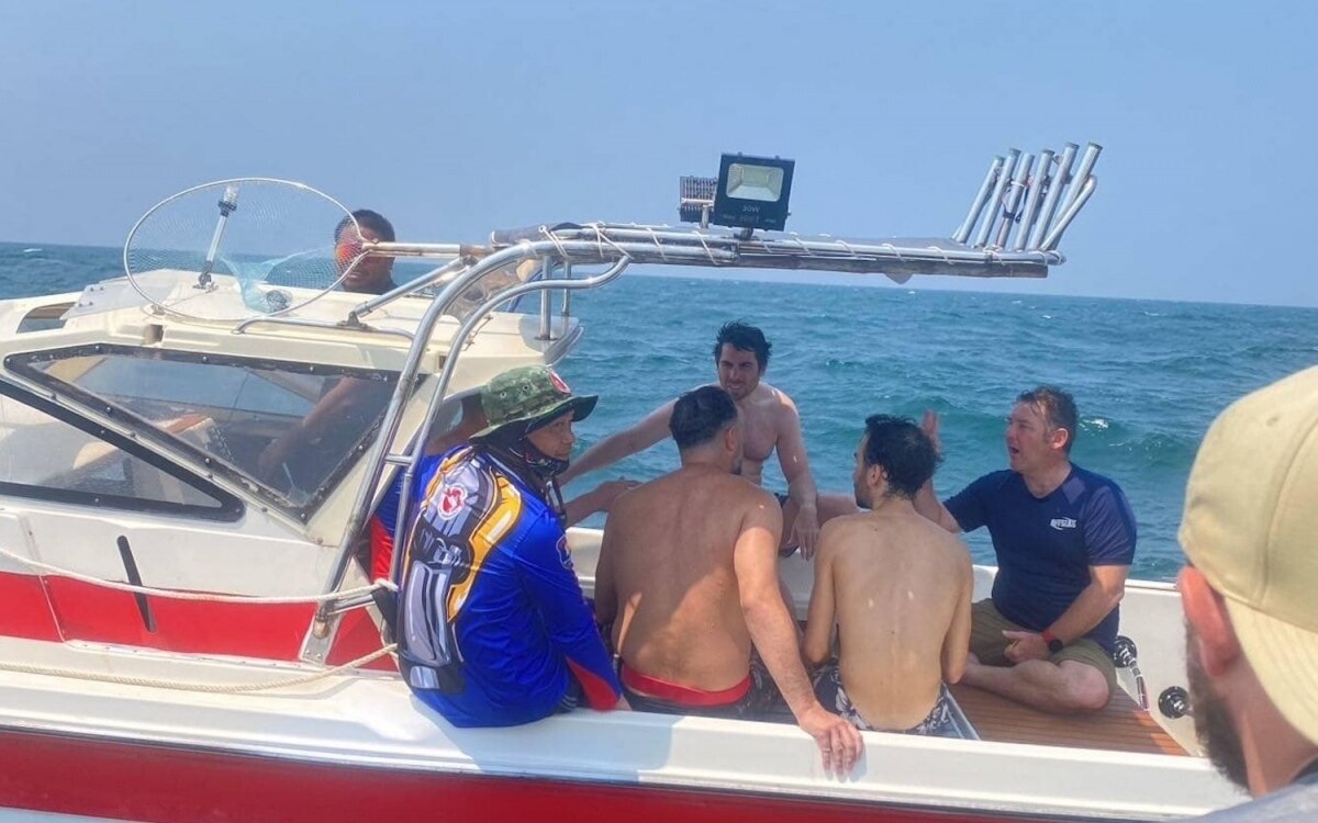 Vier gestrandete franzoesische taucher vor sattahip gerettet