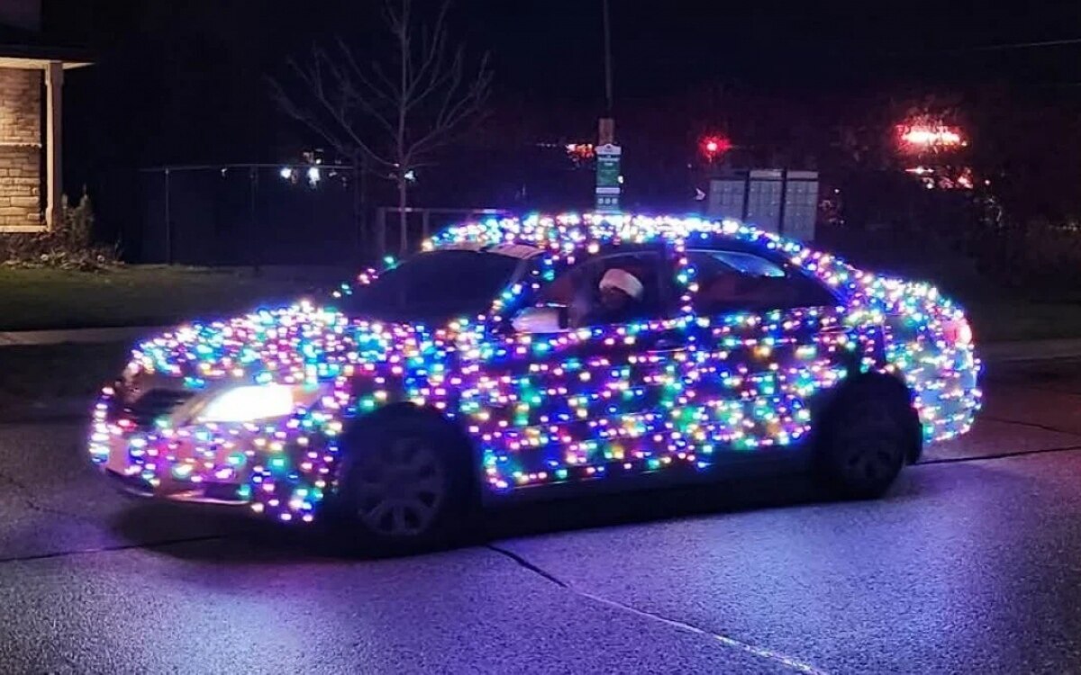 Warnung der polizei weihnachtsdekorationen am auto koennen gefahr bergen