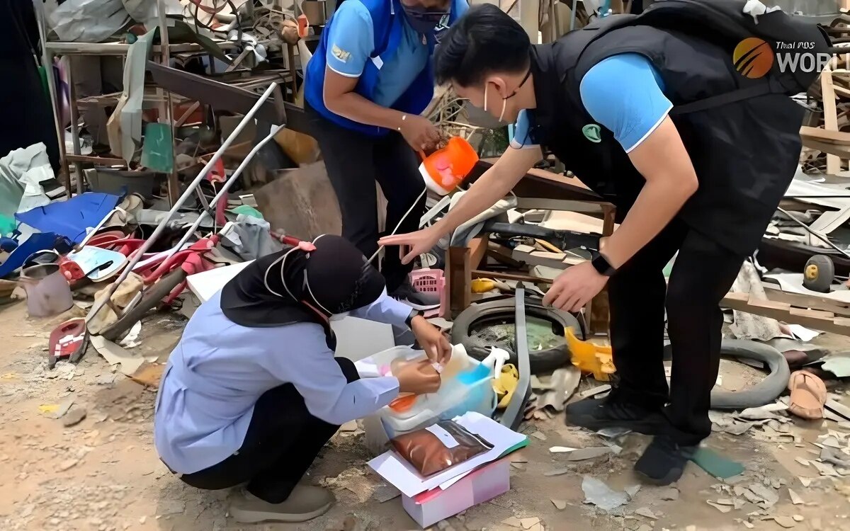 Wasser in der naehe der feuerwerksexplosion in narathiwat kontaminiert