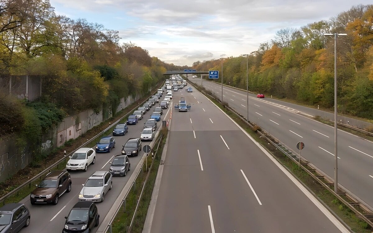 Achim klima aktivisten sorgen fuer stau und unfall auf autobahn