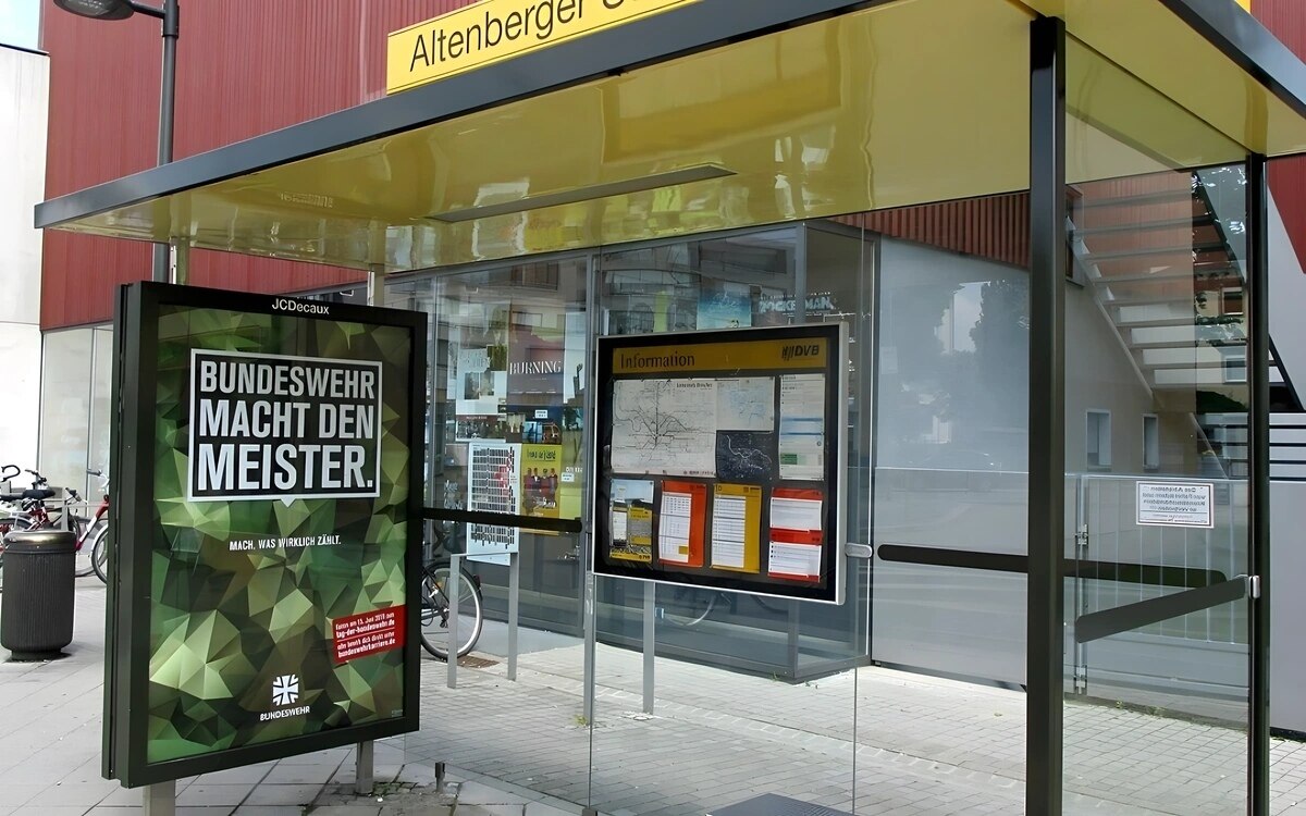 Berlin: Ablehnung der Bundeswehr - Berliner Linke drängt Soldaten aus der Gesellschaft